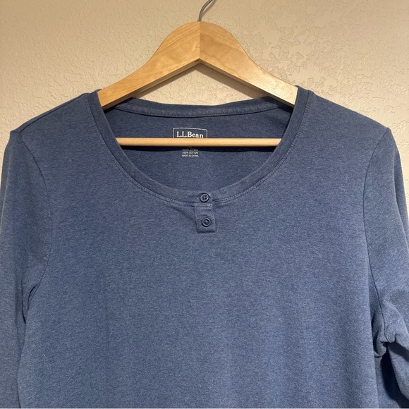 L.L. Bean Women’s  Navy Long Sleeve Oversized Henley Tee - Picture 3 of 4